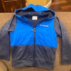 Very gently used Columbia boys’ jacket, size XS.